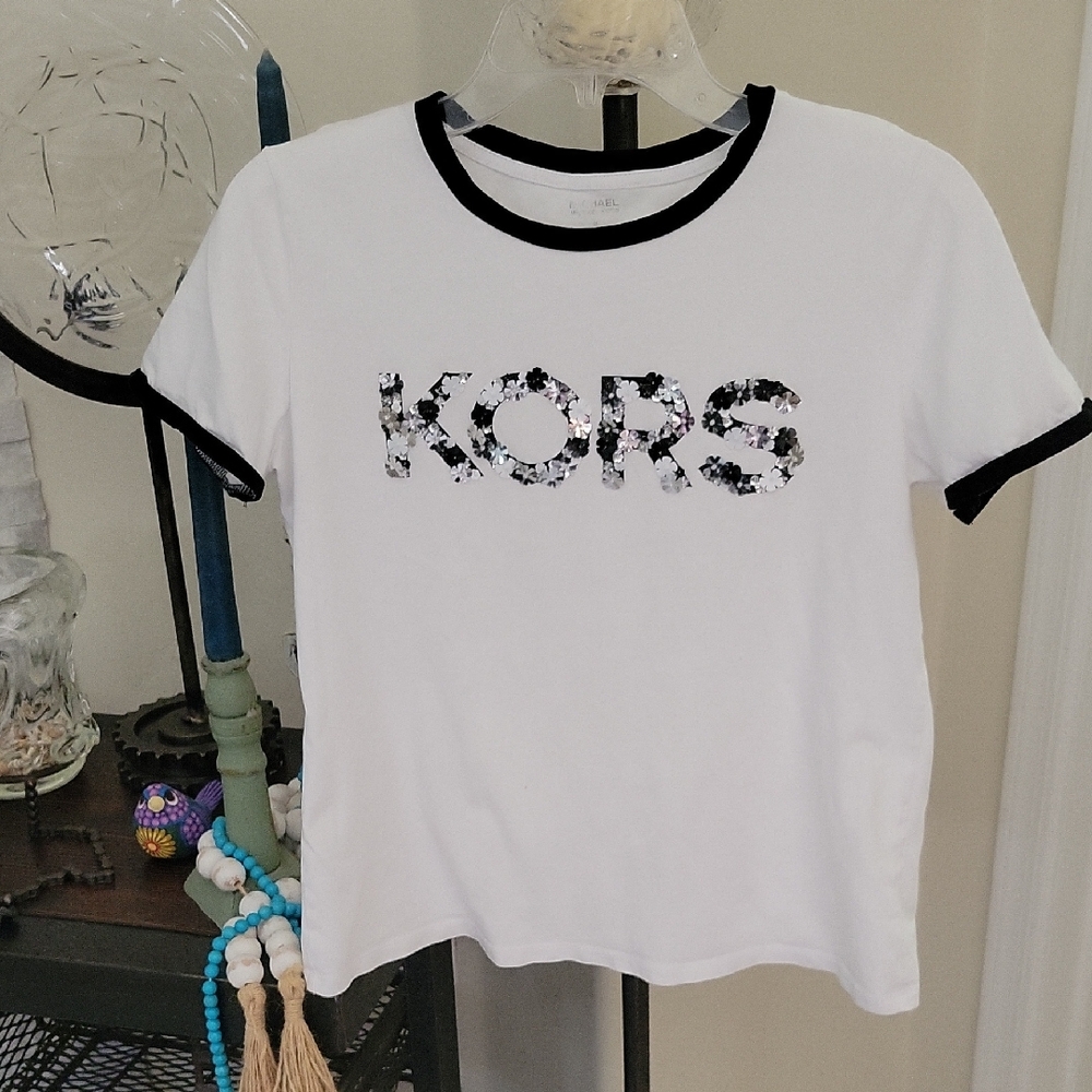 Michael Kors Womens White Tee with Black Trim and Daisy Sparkle Logo